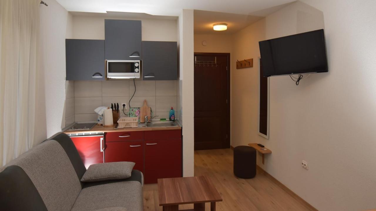 Apartments Villa Deja Яхорина Екстер'єр фото